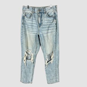 American Eagle Mom Jeans 4 X-Short Distressed High Rise Light Wash